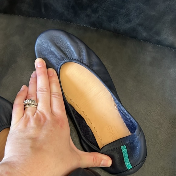 NWOT Tieks California Navy Flats - Picture 6 of 8